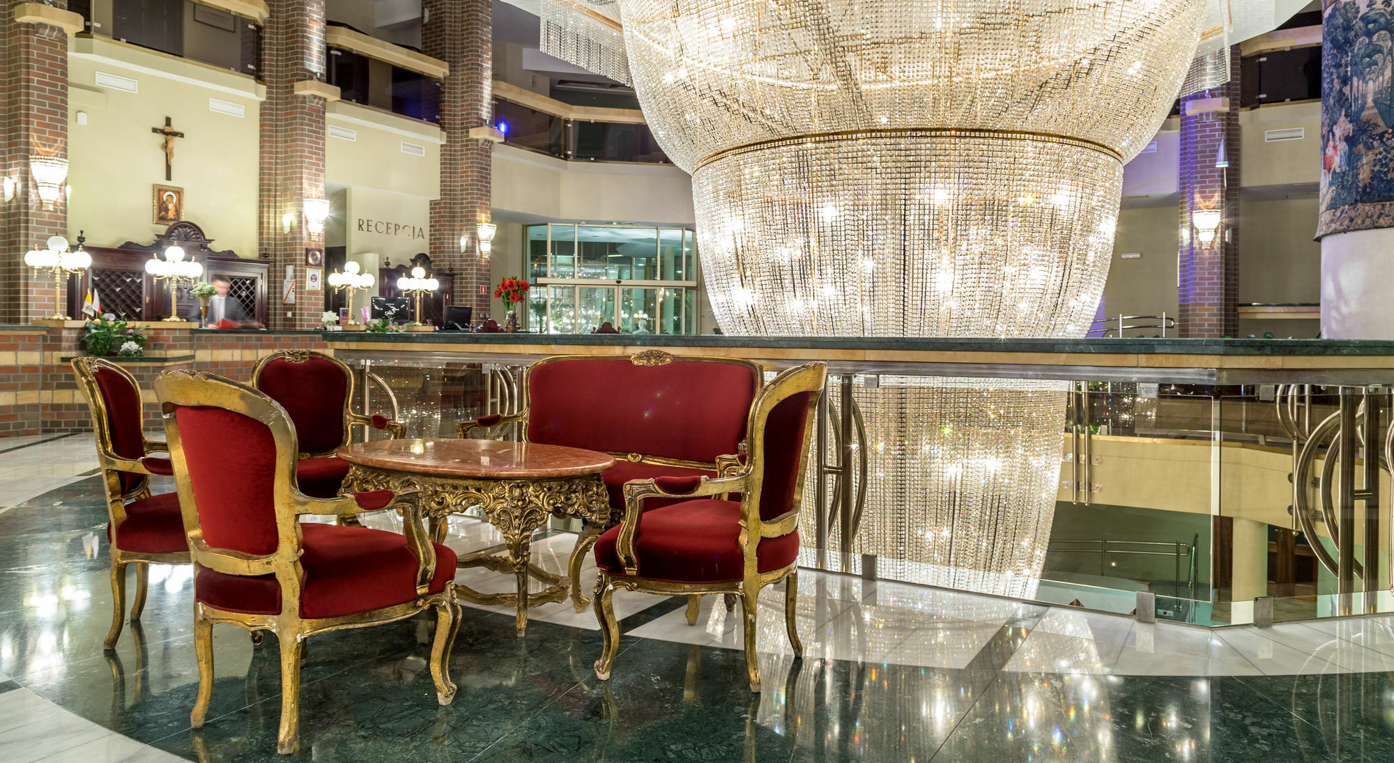 Hotel Im. Jana Pawla II วรอตซวาฟ ภายนอก รูปภาพ